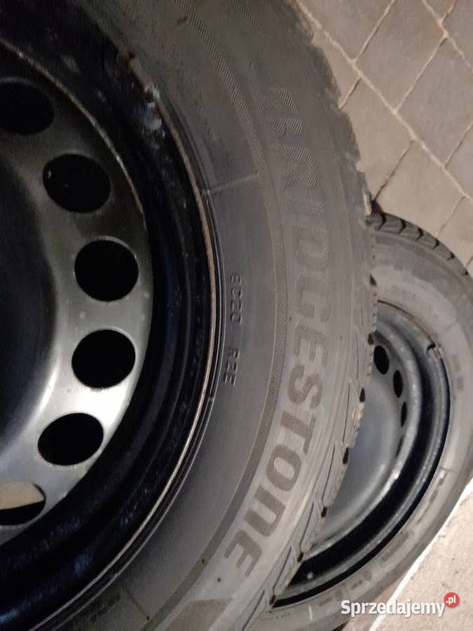 Opony zimowe 4 felgi 20560r16 Opel Astra J Ciechocinek