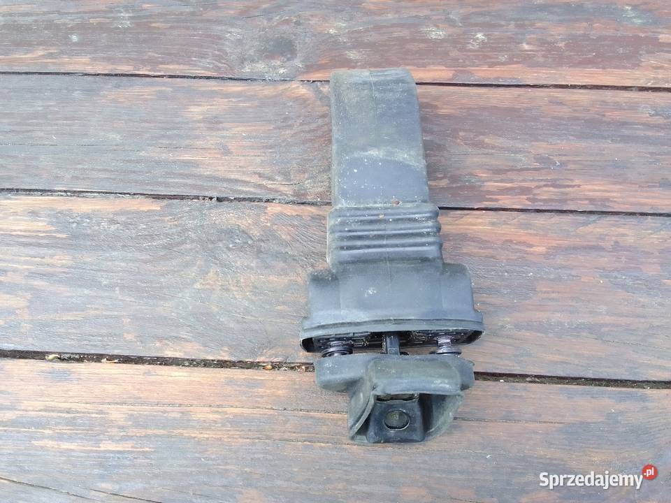 Ogranicznik drzwi LP Audi B8 8K0837267B osobowe Ograniczniki drzwi małopolskie Tarnów