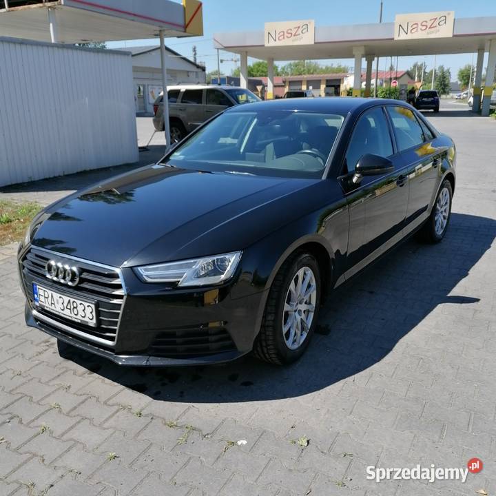 sprzedam audi a4 sedan Rok produkcji 2016 Radomsko sprzedam