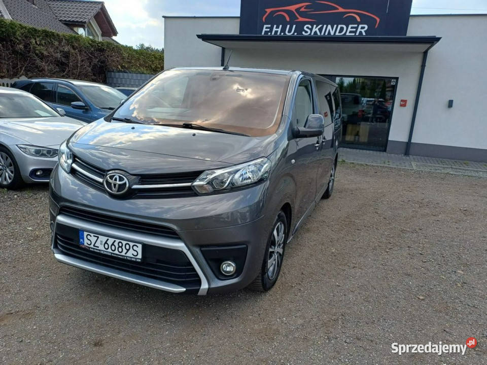 Toyota Proace Verso LONG 9 osób 1 wł Navi Tablet małopolskie Chrzanów