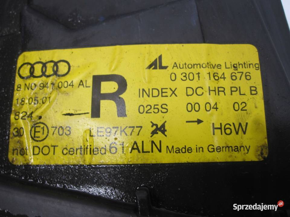 AUDI TT lampa prawa przód 8N0941004AL 1307329066 Kielce sprzedam