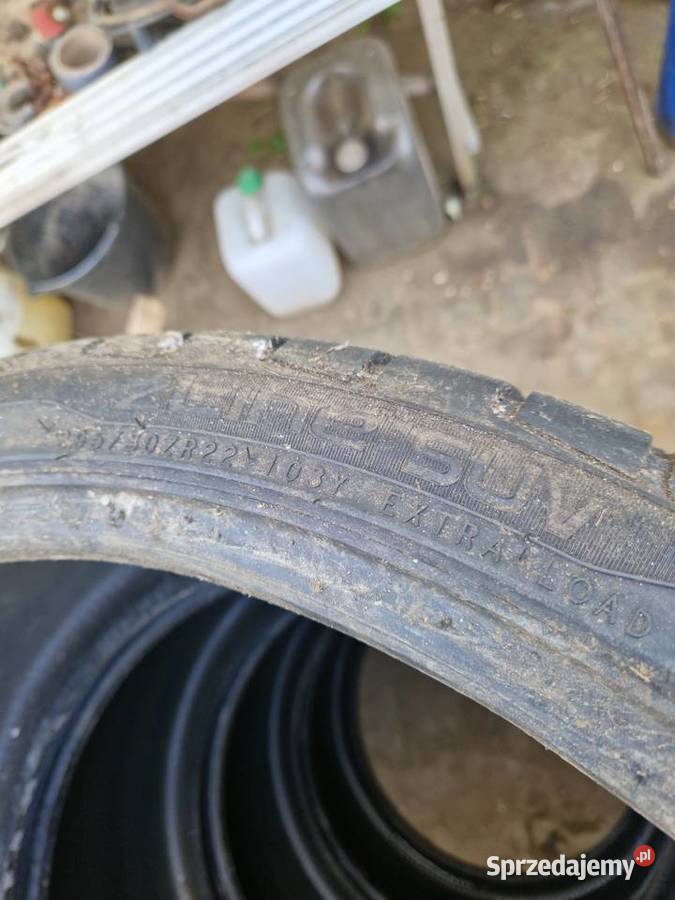 Opony 29530 r22 nokian Legnica sprzedam