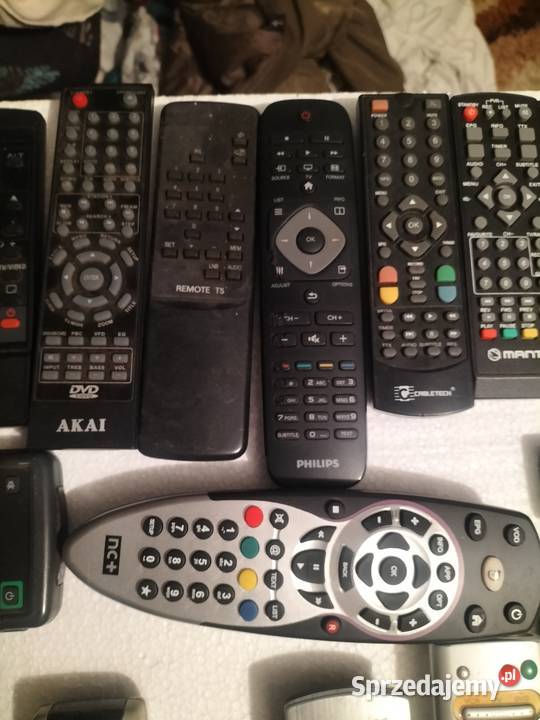 Piloty do tv VHS dvd Seroczyn