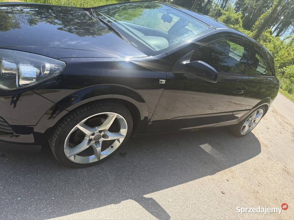 Astra GTC 16 benzyna nieuszkodzony Astra Prokocice