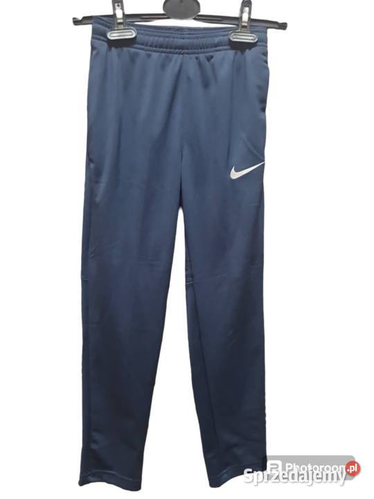 Dres dziecięcy NIKE S 128 137 podkarpackie Dębica sprzedam