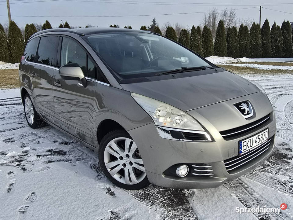 Peugeot 5008 20hdi NaviHeadUP7 FoteliPanorama kurtyny powietrzne