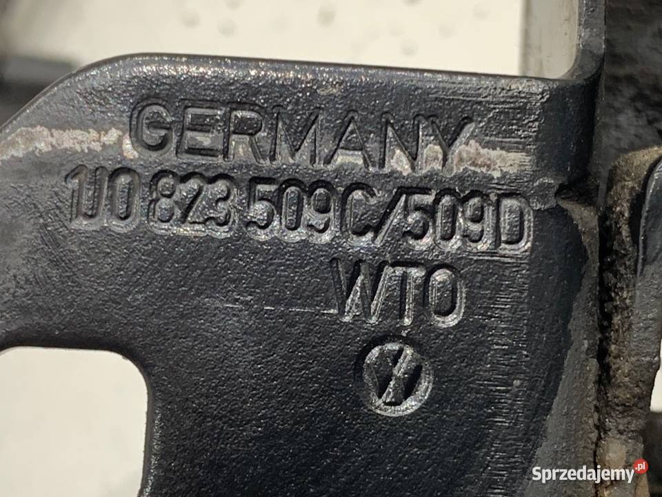 ZAMEK MASKI PRZÓD VW GOLF IV Kombi 1J0823509C sprzedam