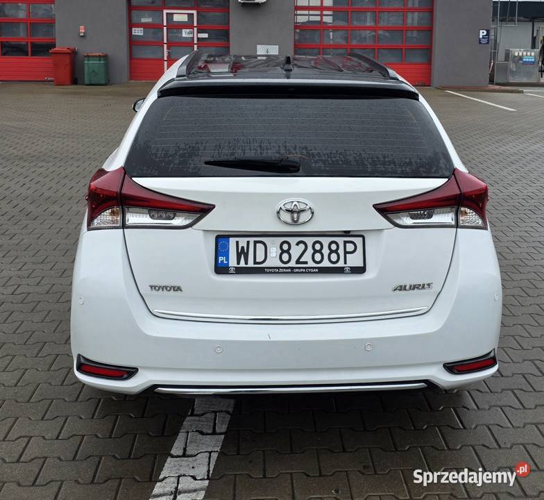 Toyota Auris II 2012 2018 14 D4D 2016 169 Diesel mazowieckie