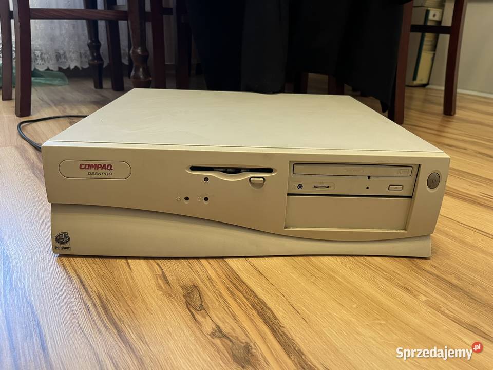 Zabytkowy komputer PC Compaq Deskpro 2000 5120 Brzana