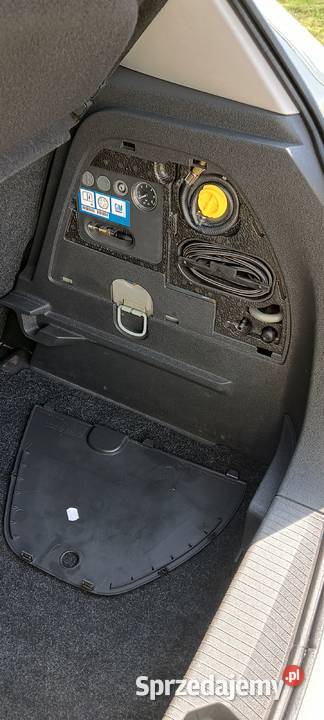 Opel Corsa D 14 2009r 4/5 łódzkie Łódź sprzedam