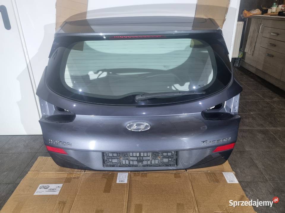 KOMPLETNA KLAPA Z3G HYUNDAI TUCSON III 1820 osobowe Klapy bagażnika Skierniewice