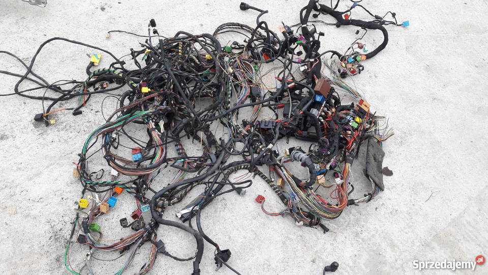 Komplet przekaźników audi a6c5 allroad wersja osobowe Części Grójec