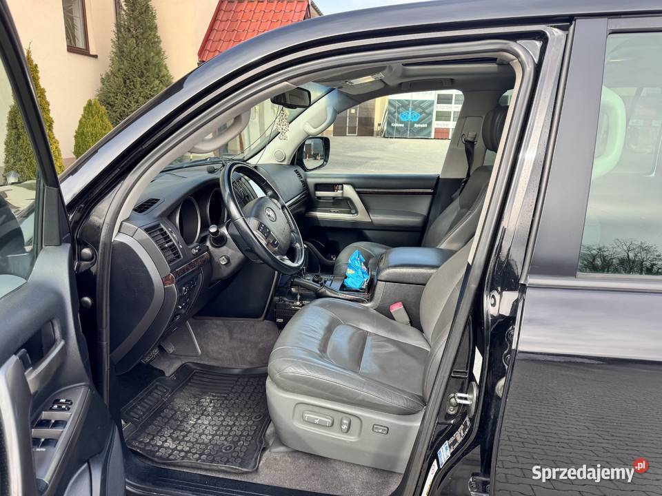 Toyota Land Cruiser V8 45d LC200 polski salon Węgrzce sprzedam