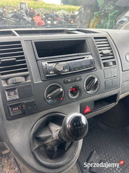 Furgon Blaszak VW Transporter T5 25 TDI 131 Tymowa