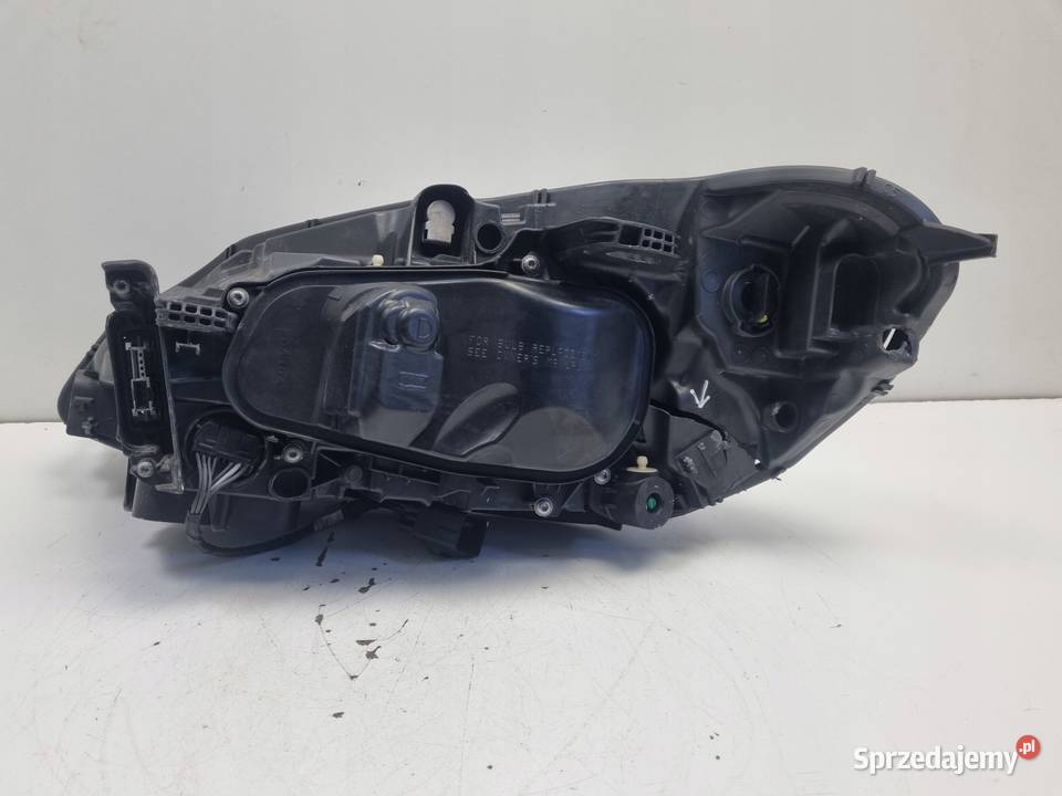 Volvo XC60 1317r LIFT PRZEDNIA LAMPA PRAWA PRAWY lubelskie Janów sprzedam