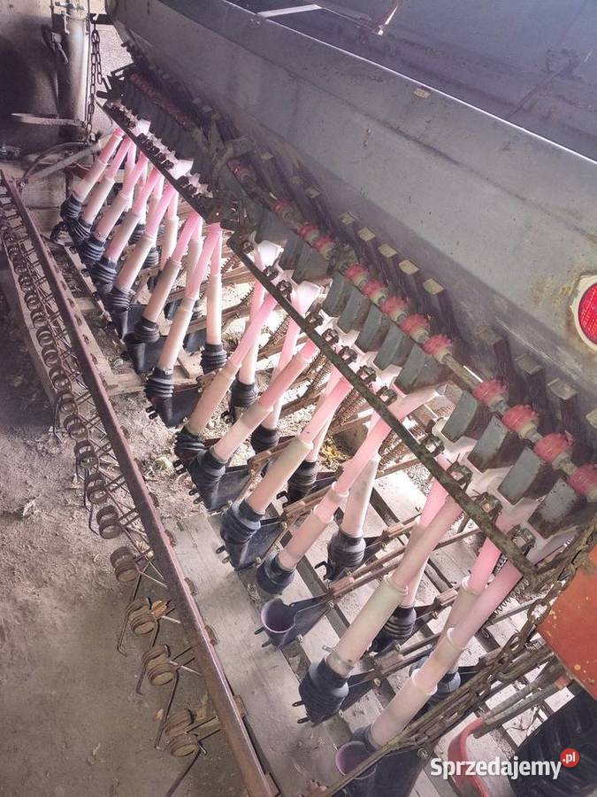 Siewnik zbożowy Poznaniak 25m na docisku Świdnik