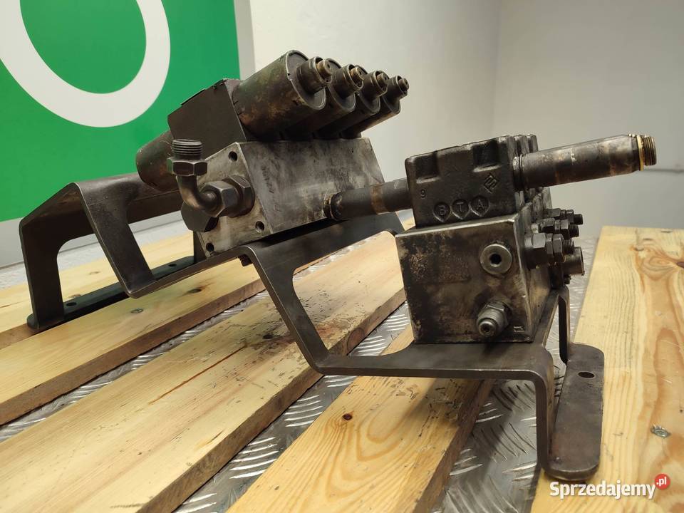 Blok hydrauliczny Merlo 4025 M18040077A Wilkowo