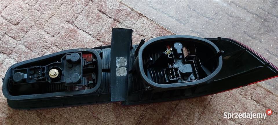 Lampa lampy tył tylna laguna 2 II HB komplet z Poddębice sprzedam