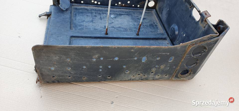 IVECO EUROCARGO PODSTAWA AKUMULATORÓW Bieleń sprzedam