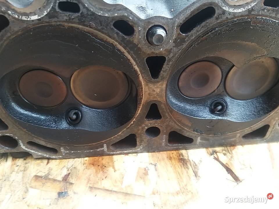 FORD EXPLORER 40 V 6 9600 GŁOWICA SILNIKA Rok produkcji 1996 Kawnice