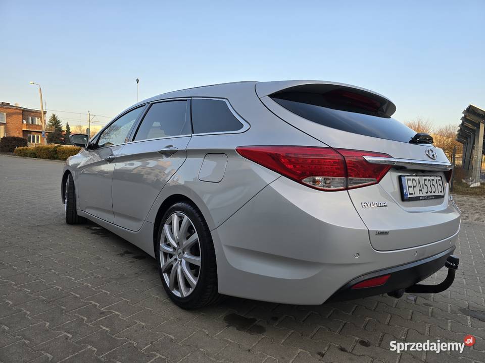 Hyundai i40 17 diesel Automat Bogate wyposażenie centralny zamek Pabianice sprzedam