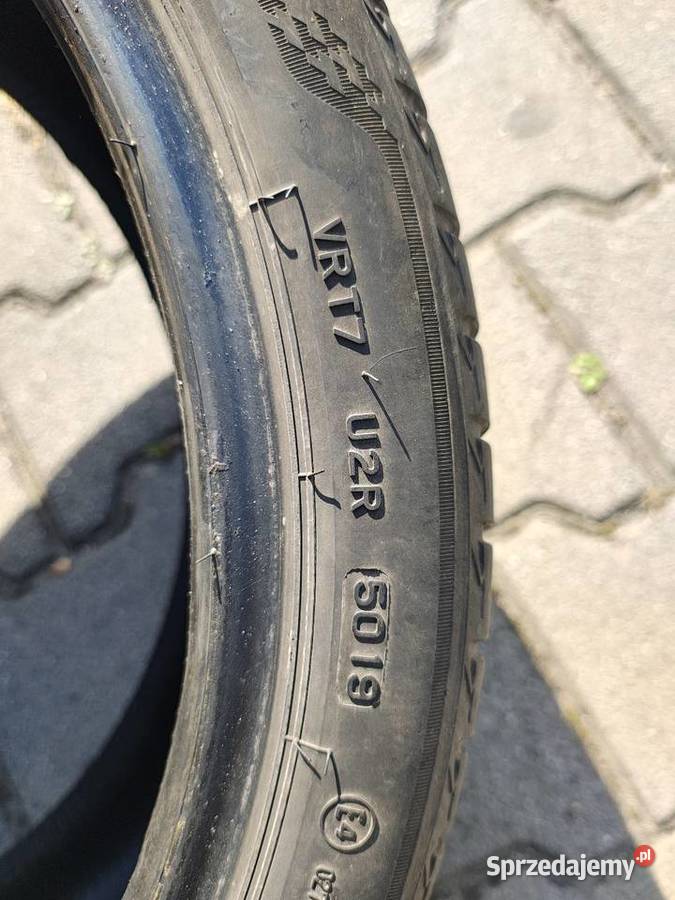 Opony letnie Bridgestone 225 40 18 Samochodowe