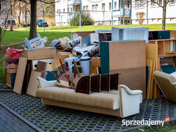 Opróżnianie mieszkań z mebli wynoszenie pod mazowieckie Warszawa