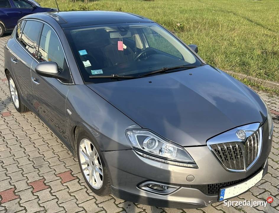 Sprzedam Lancia Delta 16 MultiJet doinwestowana centralny zamek Bielsko-Biała