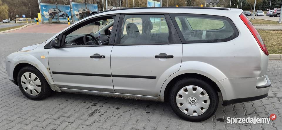 FORD FOCUS MK2 KOMBI 1800 TDIKLIMA manualna