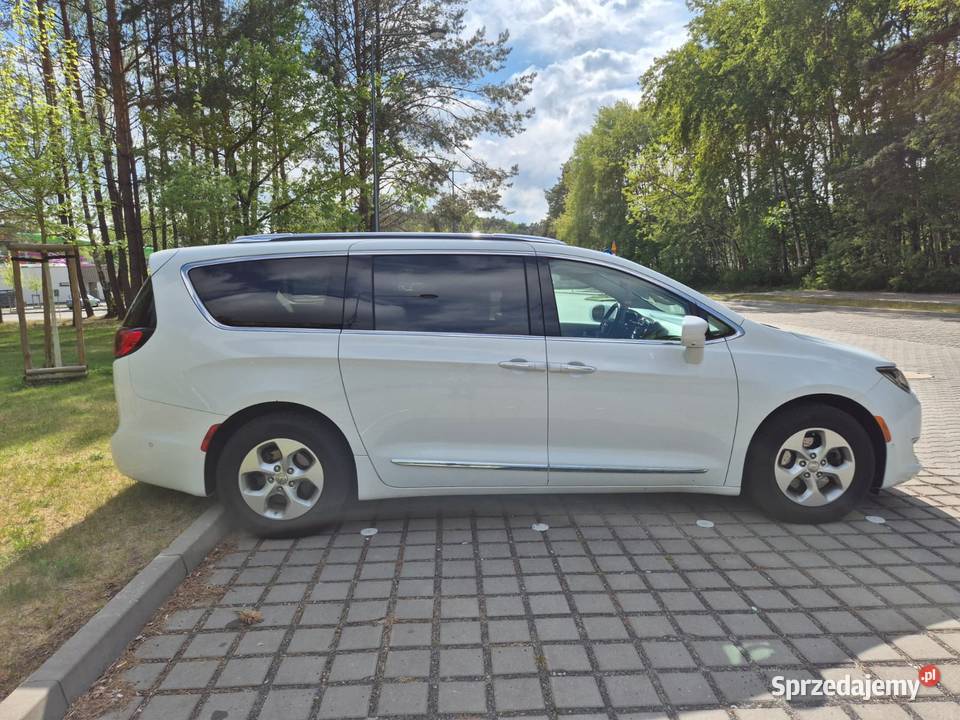 Chrysler Pacifica 2016 Zielona Góra