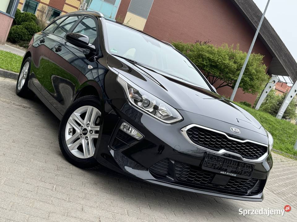Kia Ceed 14 benzyna radar kamera grzane fotele i ABS