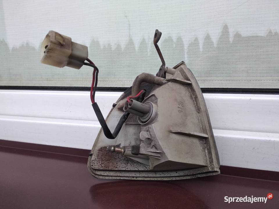 Kia Pride lampa pozycyjna lewa kierowcy oryginał osobowe Sieradz