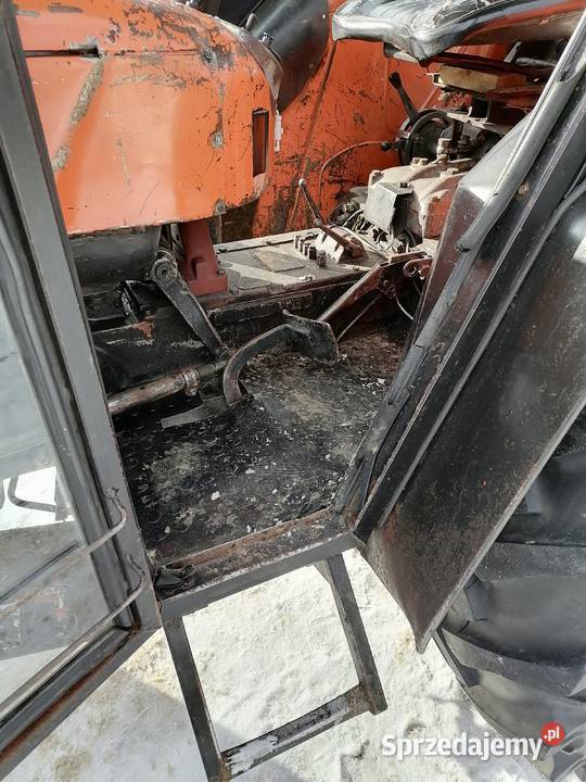 Kabina Naglak Ursus 360 355 4011 płaska podłoga Masłów Drugi