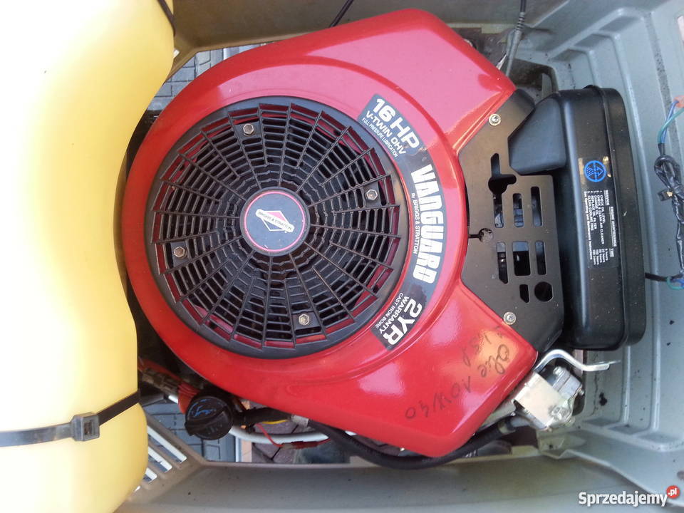 Sprzedam Traktorek MTD white 16 z koszem i pompą Przemyśl