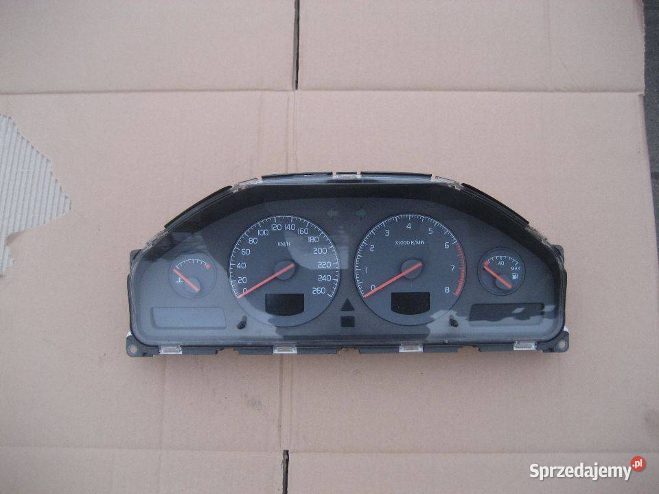 volvo s80 29 benzyna 9803r licznik zegar 9472449 wielkopolskie