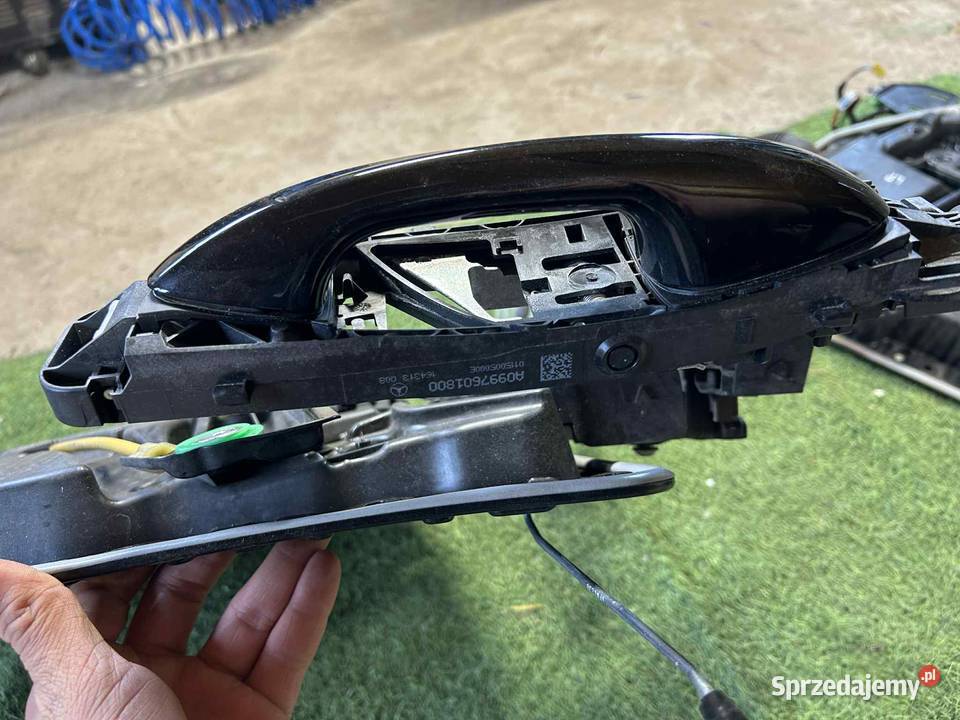 Kompletne poszycie drzwi prawy przód Mercedes osobowe Wierzchy Kluckie