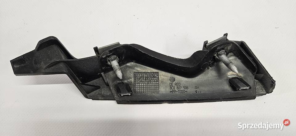 VW PASSAT B6 ślizg zderzaka prawy przód osobowe Bielsko-Biała