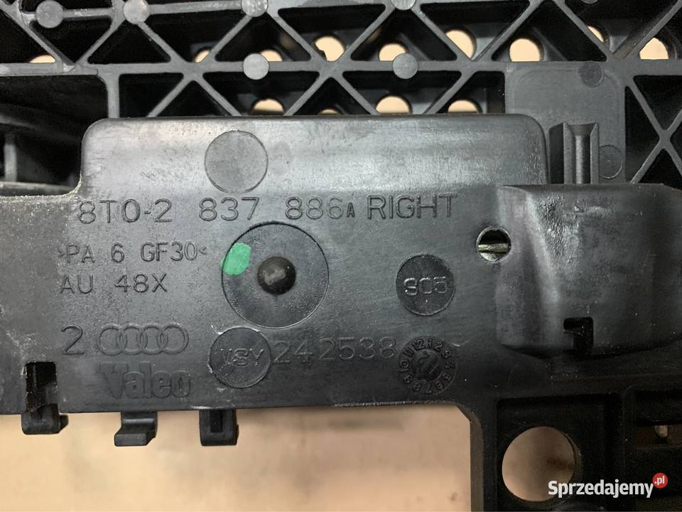 Klamka zewnętrzna prawa 8T0837886 audi a5 8t Rok produkcji 2012 Szczecin