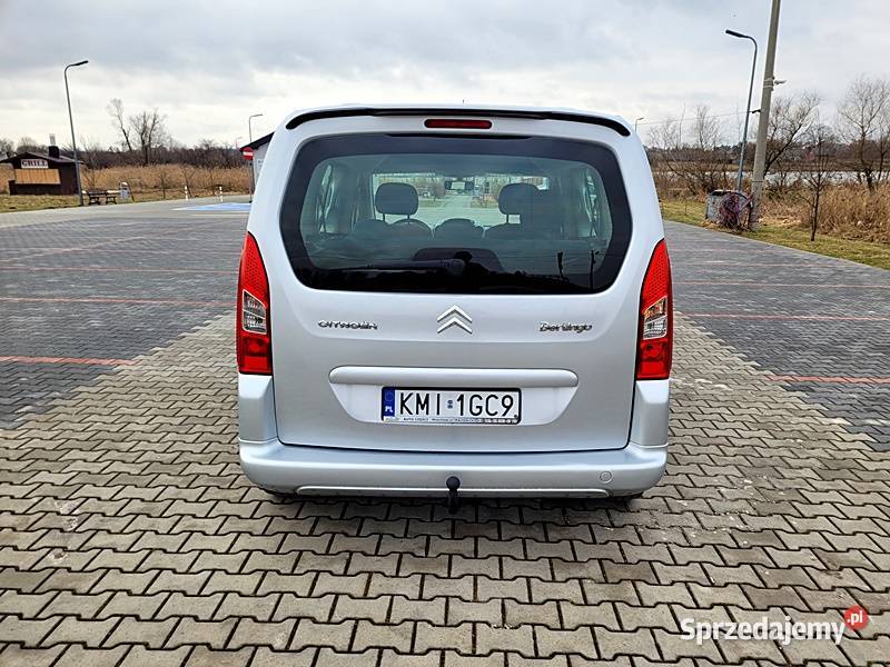 Pojemny i oszczędny dieselek Słomniki