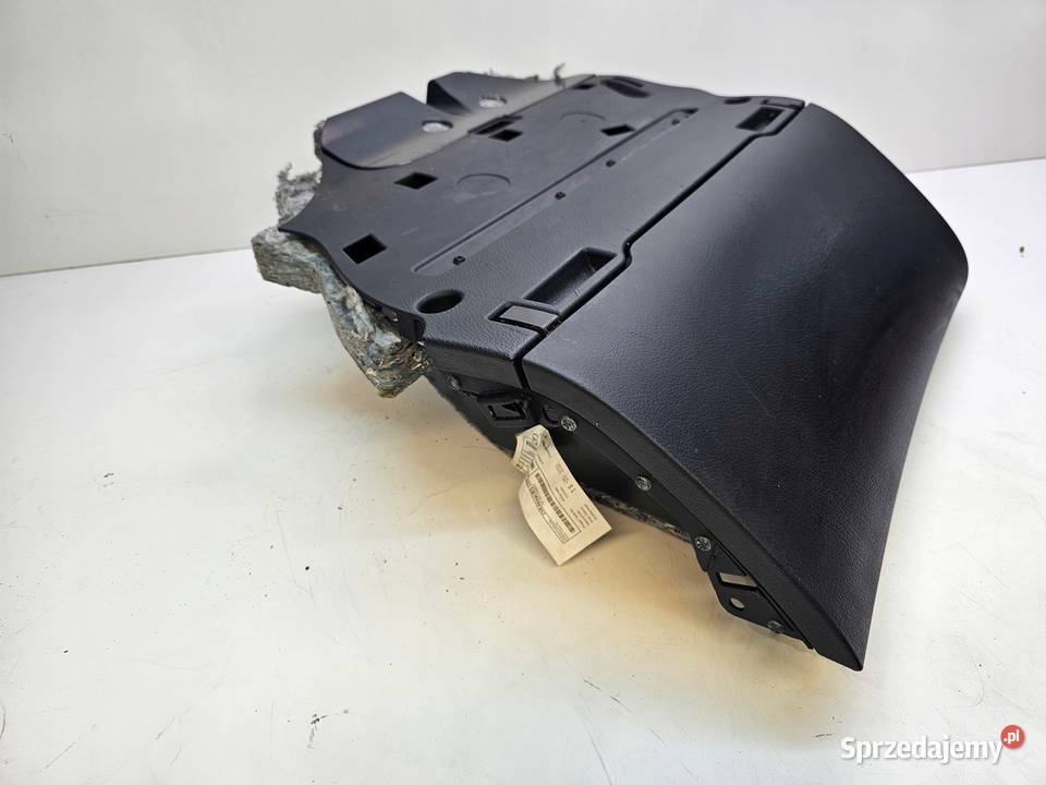 SCHOWEK PASAŻERA AUDI A6 C6 LIFT 4F1857035BB Przystajń