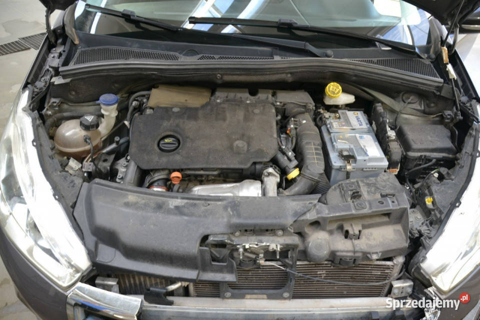 Peugeot 208 15 hdi 100 ekonomiczny ledy tablet 208 Kęty