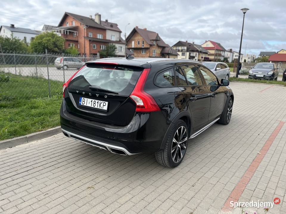 Volvo V60 Cross Country 20 D3 150 2017 wielofunkcyjna kierownica Białystok sprzedam