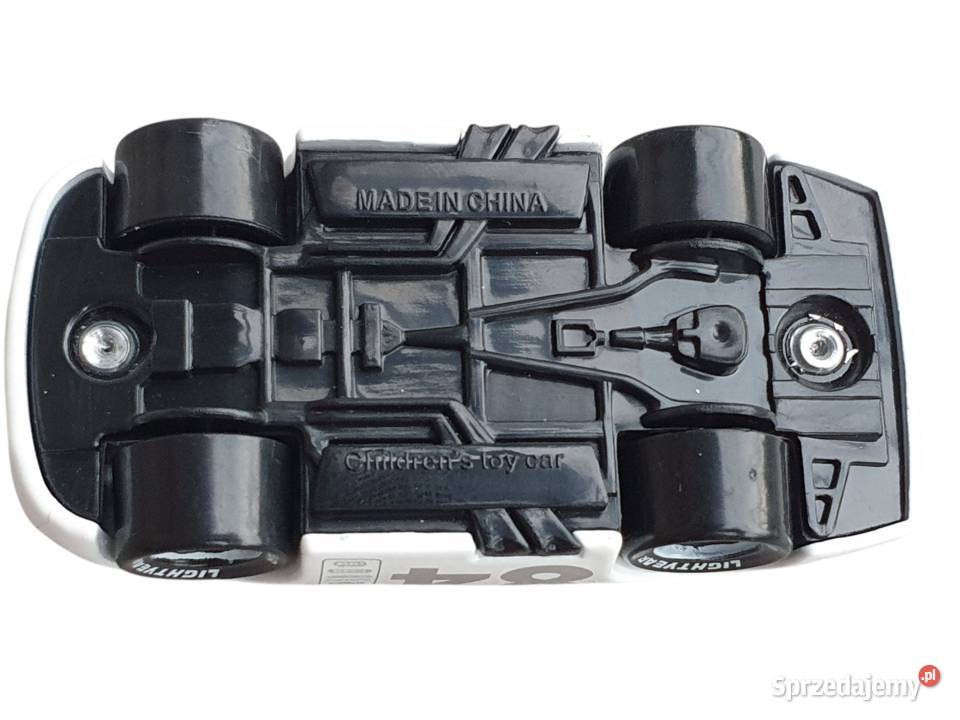 Zabawka model samochodu iCar Apple ReVolting 84 śląskie Cieszyn