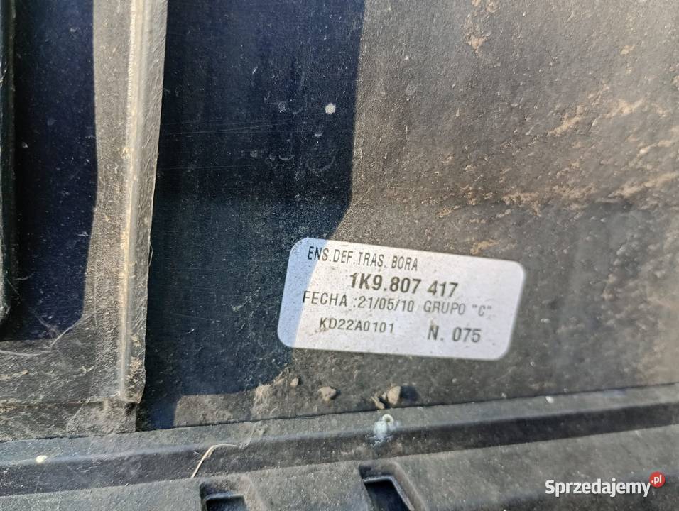 zderzak tył vw golf 6 5k kombi 4xPDC hak lc9x sprzedam
