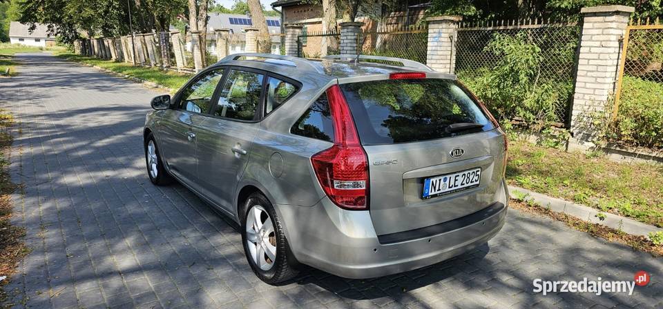 świeżo sprowadzona Kia Ceed 2012 16 CRDI 115 gniazdo SD Krasnobród