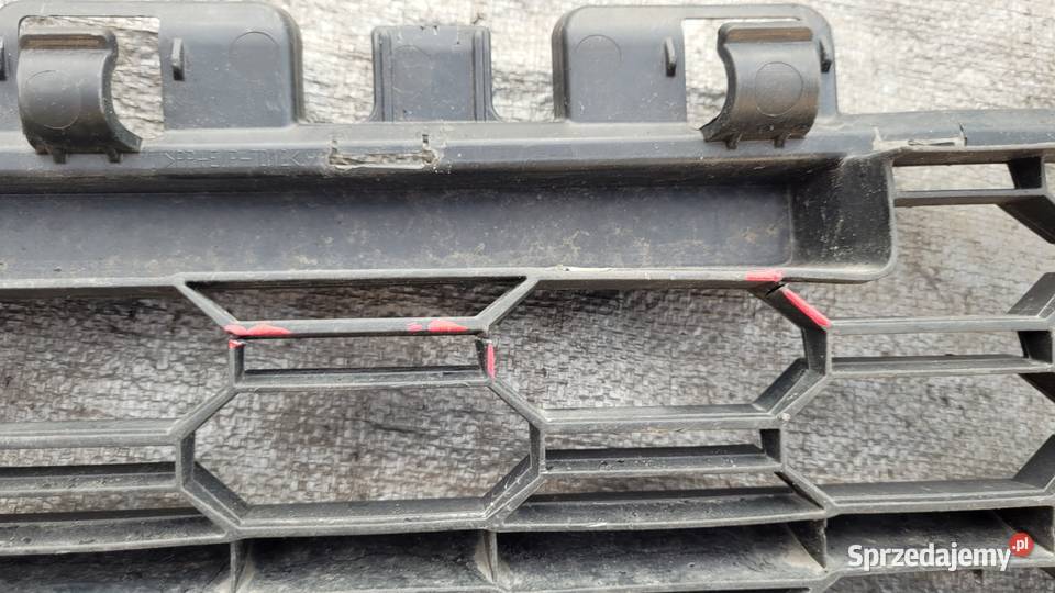 SKODA OCTAVIA IV 4 KRATKA ZDERZAKA ŚRODKOWA osobowe Karoseria śląskie