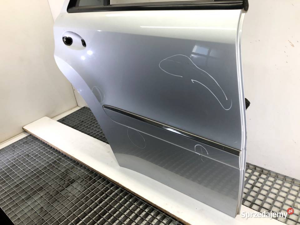 DRZWI PRAWY TYŁ MERCEDES W164 SUV 0512 Drzwi