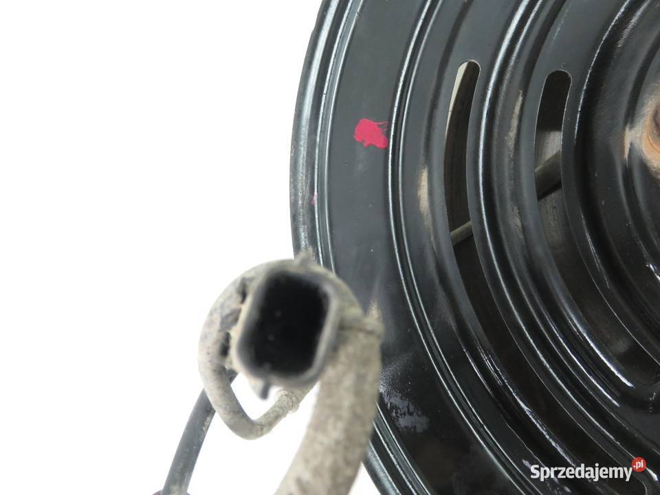 PIASTA TYLNA LEWA RENAULT TRAFIC III 16 dCi sprzedam