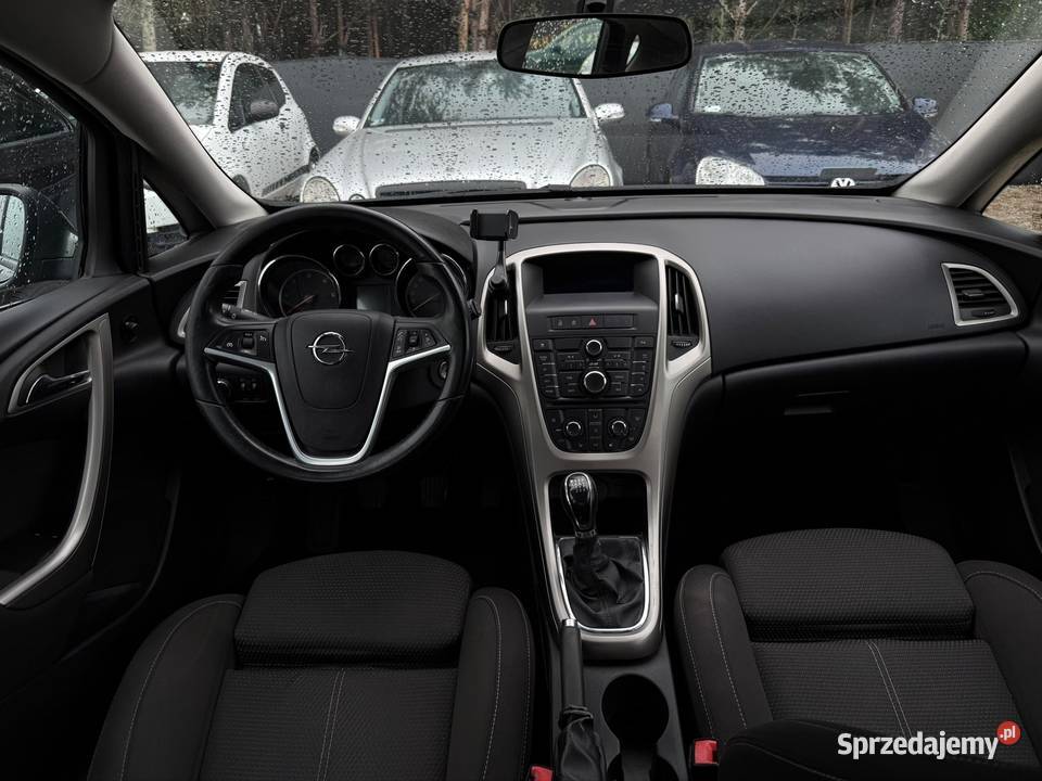 Opel Astra J 17 CDTI 110 2010r 264 Gwarancja na Śrem