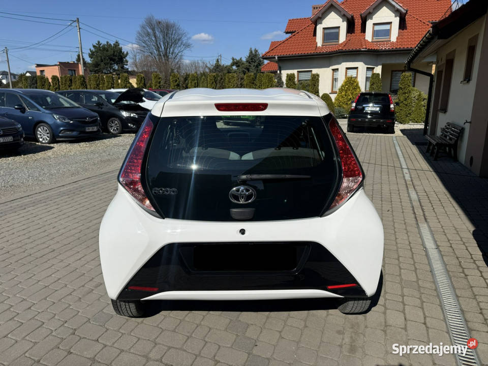 Toyota Aygo Rezerwacja II 2014 kurtyny powietrzne Orzech